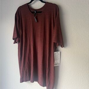 NWT Lululemon Men’s Metal Vent Breathe Short Sleeve
Magma / Sequoia SS Shirt